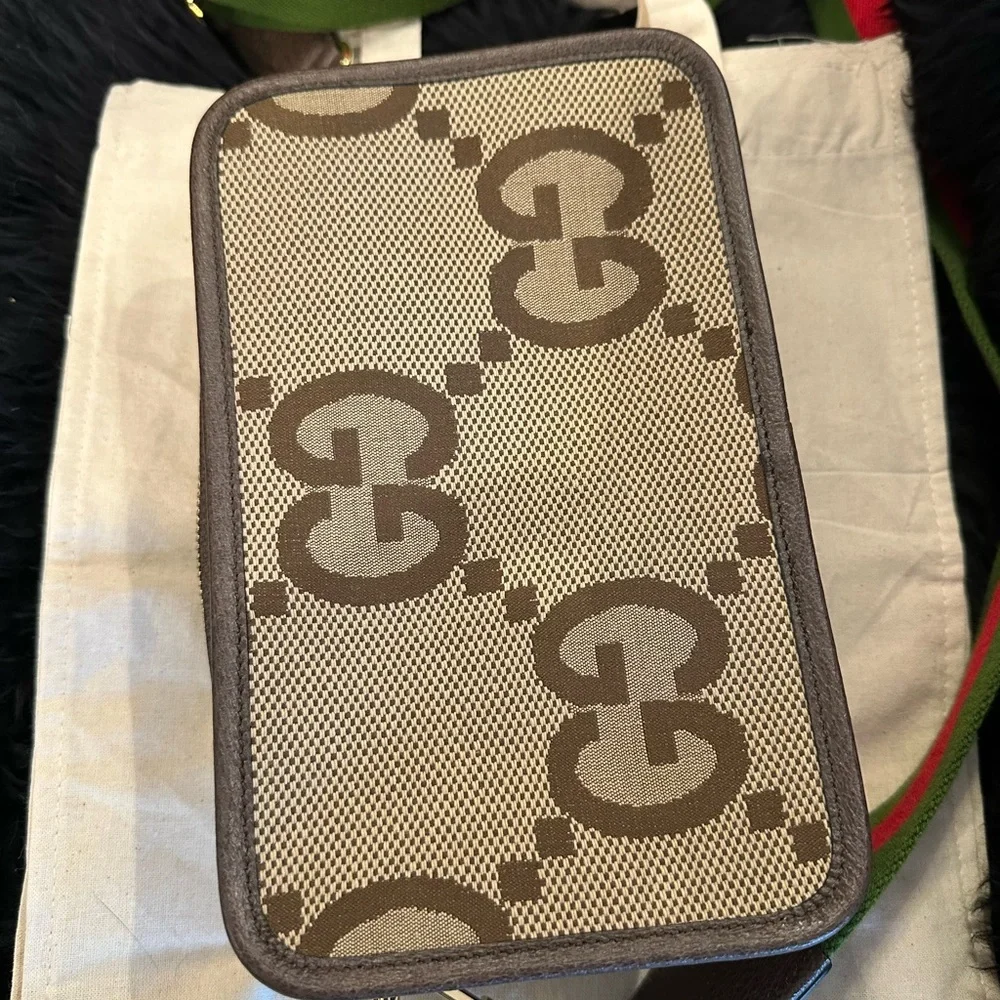 Worn Once Gucci Jumbo GG mini camera bag w/detachable strap
Pristine condition. - Picture 7 of 10